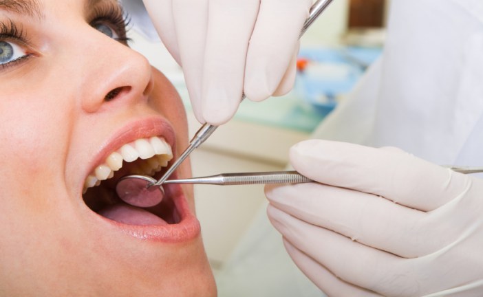یک دندانپزشک در شغل خود ممکن است چه مشکلاتی داشته باشد ؟