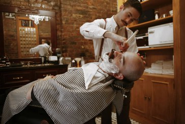 آرایشگری چگونه شغلی است و کار آرایشگر چیست؟